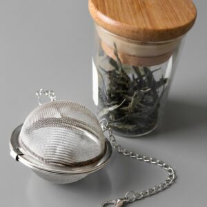 Tea Strainer + 1 oz Knuckle Up Premium Special Blend Loose Tea